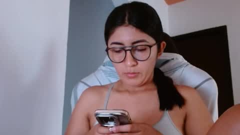 Danna online show from February 17, 8:49 pm