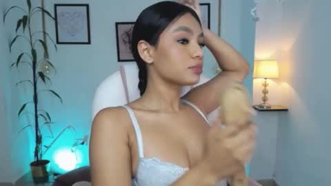Danna online show from May 15, 12:49 am