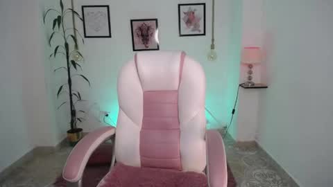 Danna online show from May 13, 12:06 am