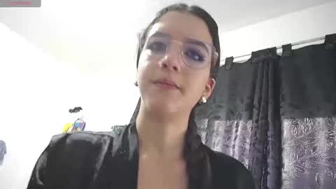 Snapshot of danna_tyson chatting on February 19, 6:32 pm Danna Tyson online show from February 19, 6:32 pm