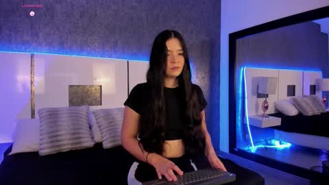    online show from December 18, 12:54 pm