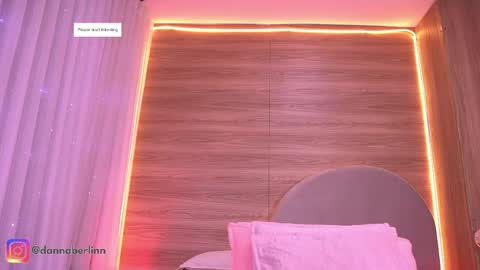 Danna Berlin  online show from May 19, 7:21 pm