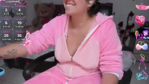 Danna Sofia jeins online show from May 24, 6:18 pm