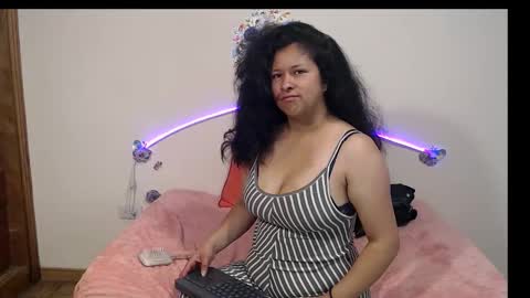 Snapshot of danyxs1 chatting on October 20, 12:41 pm DANYXS1 online show from October 20, 12:41 pm