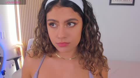 Antonella Mora online show from December 2, 12:17 pm