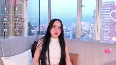Snapshot of daphne_chers chatting on February 27, 9:47 pm daphne_chers online show from February 27, 9:47 pm