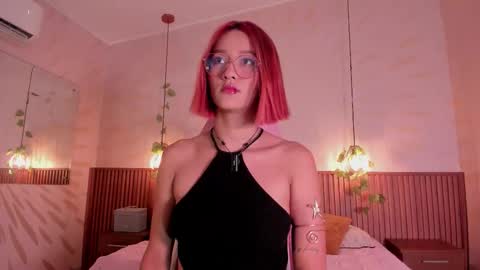 Daphne online show from March 8, 3:10 am