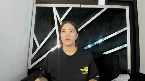 daphne_culeht online show from April 9, 8:47 pm