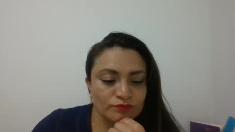 Snapshot of dapnne24 chatting on February 21, 7:54 pm dapnne online show from February 21, 7:54 pm