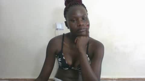 ESTHER online show from February 10, 11:25 am