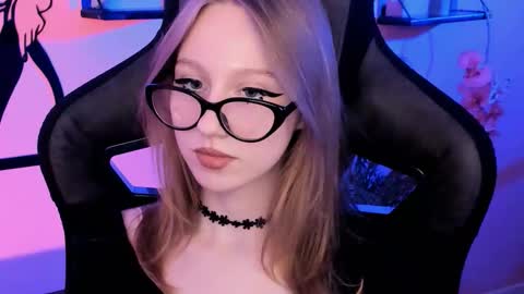 Daria Tate online show from October 19, 11:34 am