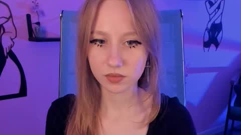 Snapshot of dariatate chatting on September 18, 2:37 pm Daria Tate online show from September 18, 2:37 pm