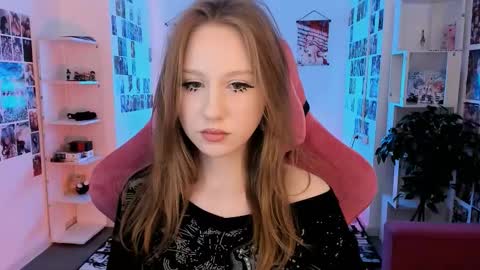 Daria Tate online show from March 1, 1:11 pm