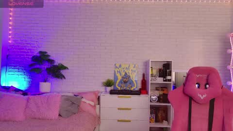 Neko online show from May 14, 10:43 am