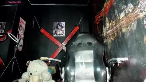 dark_doll5 online show from December 4, 11:16 pm