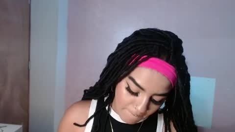 dark_flama online show from March 28, 1:49 am