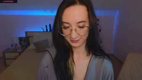 Lola online show from December 21, 10:06 am