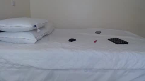 dark_qween online show from October 22, 11:15 am