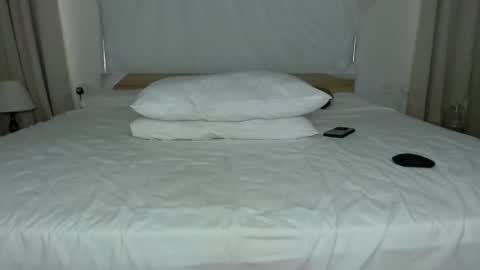 dark_qween online show from December 15, 5:56 am