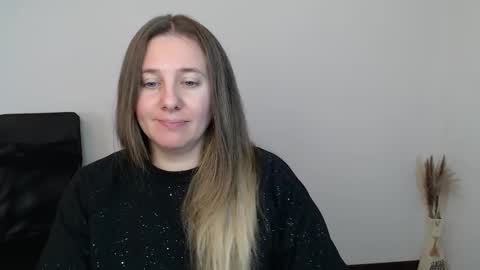 Anna online show from November 18, 5:03 pm