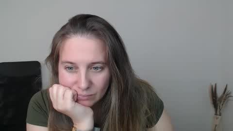 Anna online show from November 4, 3:50 pm