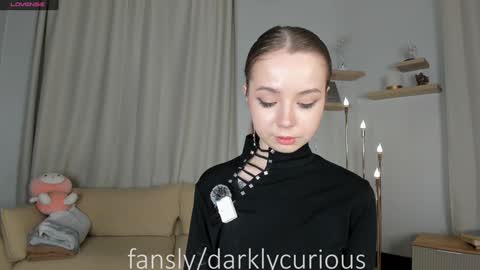 Elizabeth online show from November 20, 9:16 pm