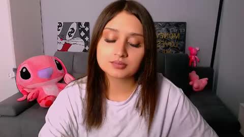 Amelie online show from April 21, 4:36 pm