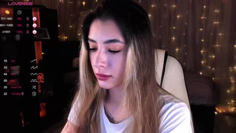 Belle online show from December 25, 4:12 am