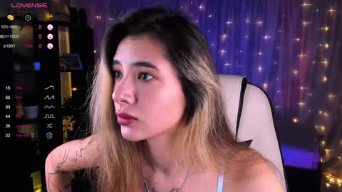 Belle online show from December 6, 3:52 am