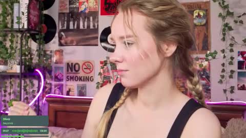 lina online show from September 21, 9:24 pm