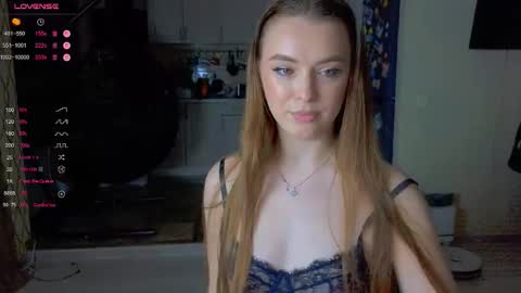 Snapshot of darlina_ryan chatting on October 1, 4:45 pm Darlina online show from October 1, 4:45 pm