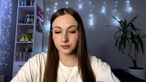 Sally online show from April 4, 3:33 pm