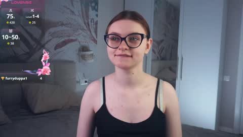 Louise online show from May 26, 11:04 pm