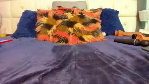 DayannaBronx online show from September 12, 2:01 am