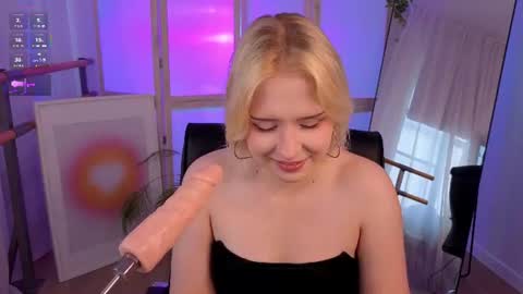 Kylie online show from June 18, 2:33 pm