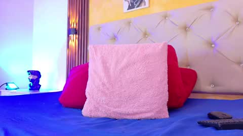 dayis_miller online show from May 25, 9:47 pm