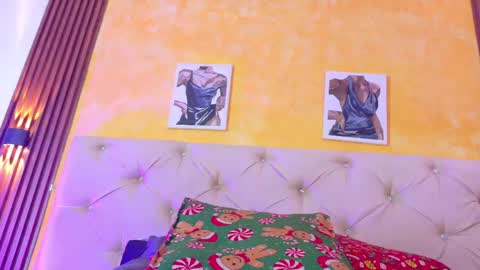 dayis_miller online show from May 8, 12:25 am