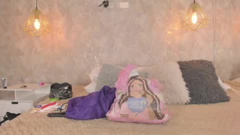 DAYRA ANGELS online show from May 15, 7:05 pm