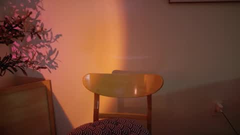 freak online show from May 9, 12:12 am