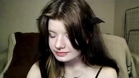 Camille online show from May 8, 5:16 pm