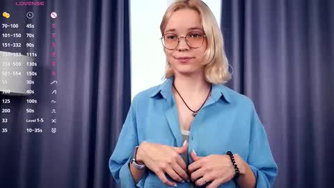 Charlie 18yo online show from October 8, 6:51 am