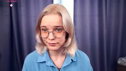 Charlie 18yo online show from October 13, 5:32 am