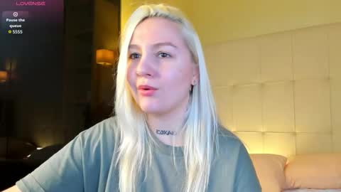 Debbie Mon Tue Fri Sun Sat GMT 3 1000am - 0400pm  online show from March 15, 5:26 pm