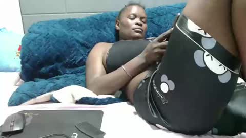 debbyslatter online show from February 24, 8:36 pm