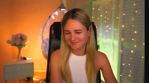 Debora online show from May 10, 3:08 am