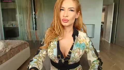 Monique online show from May 19, 9:27 am