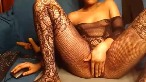 Dee online show from March 12, 2:36 am