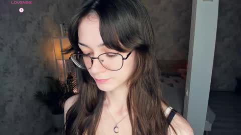 Amy online show from November 19, 7:47 pm