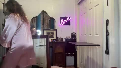 Tori online show from November 7, 5:02 am