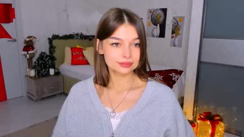 DegreeOfSincerity online show from December 17, 1:18 am